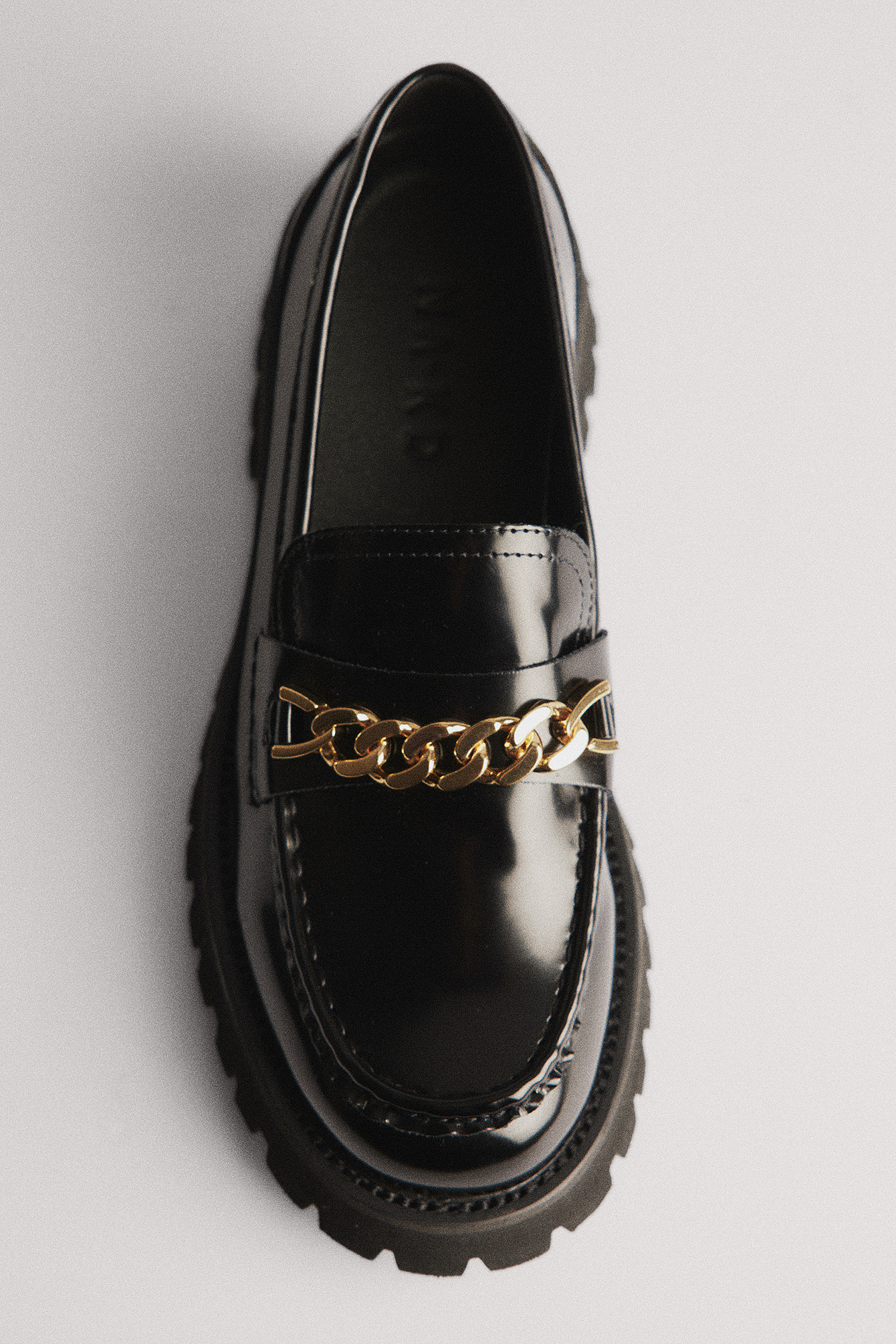 chain loafers