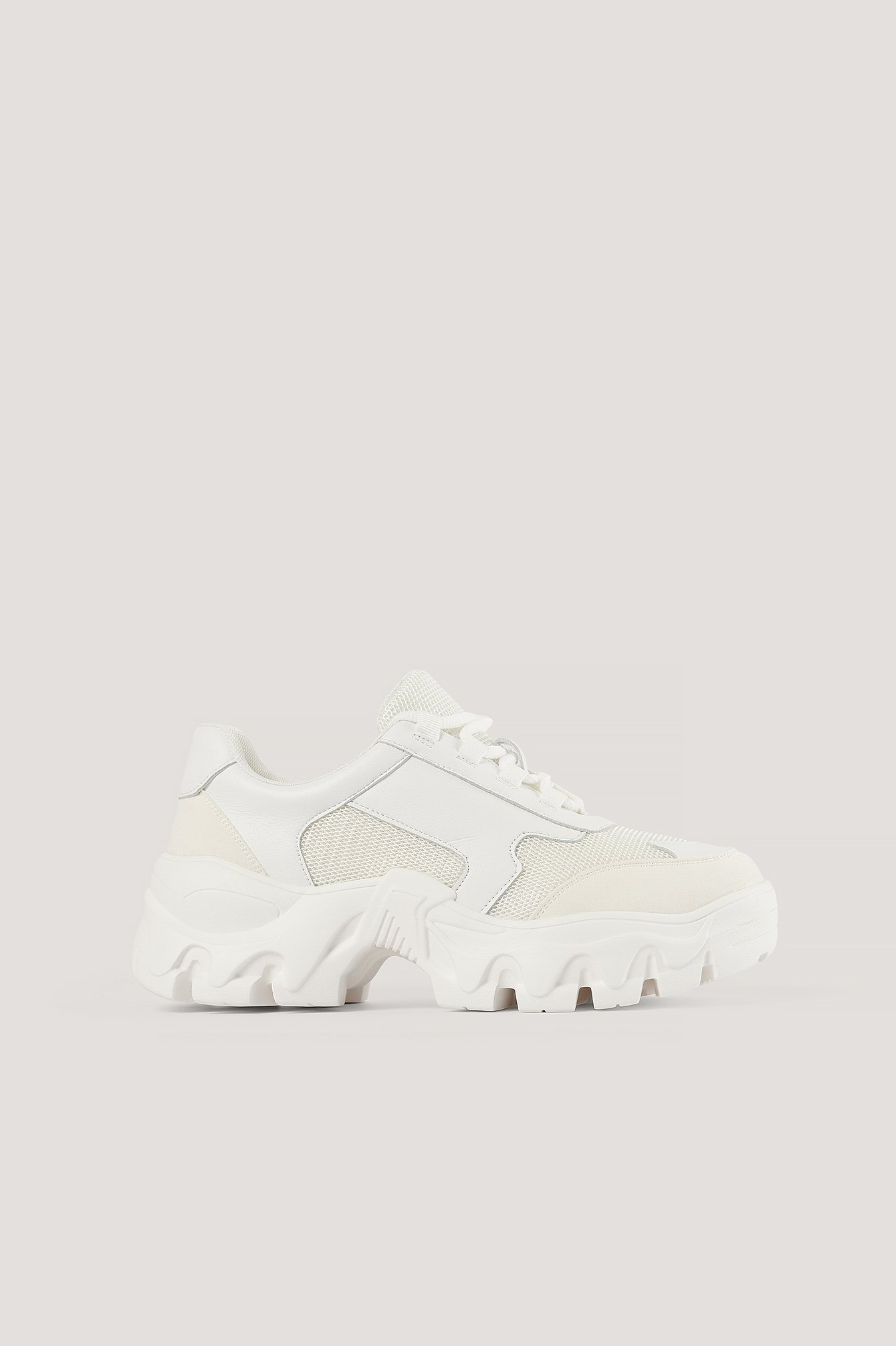 chunky shoes white