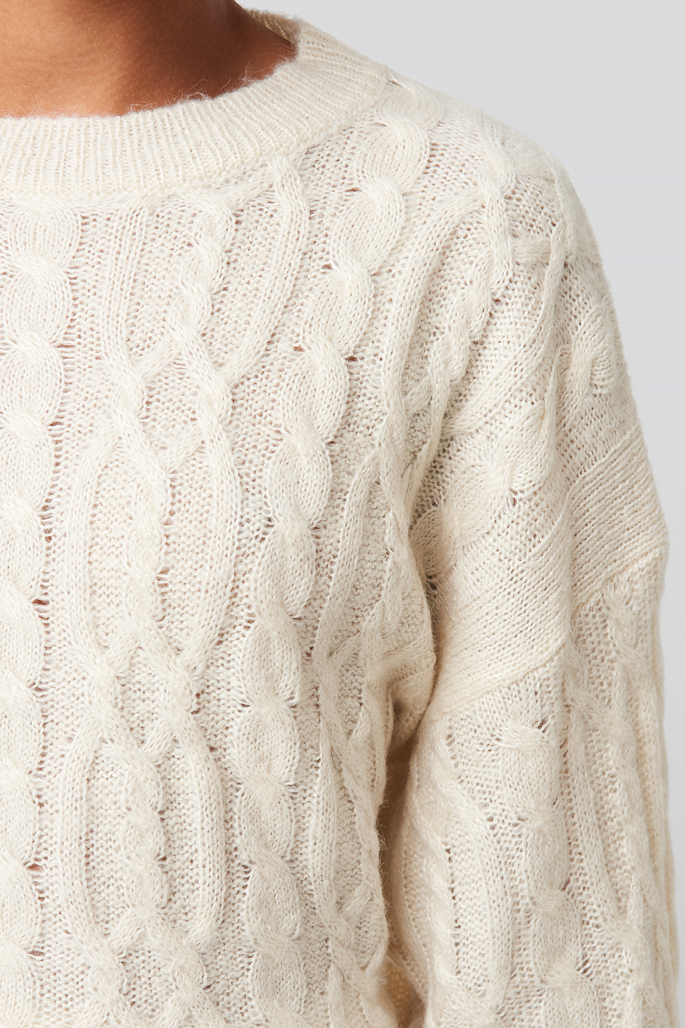 Cropped Cable Knitted Sweater Offwhite | NA-KD