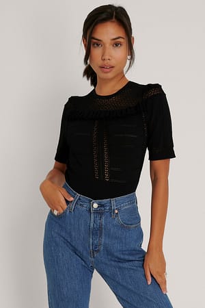 Flounce Detail Knitted Top Black | NA-KD