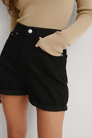 Black Fold-up mom shorts
