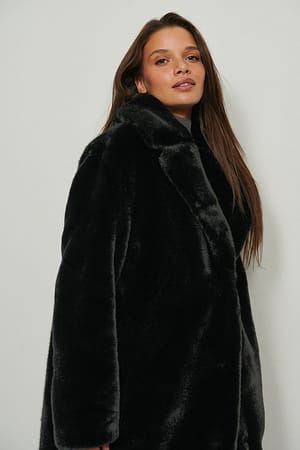 Faux Fur Coat Black | NA-KD