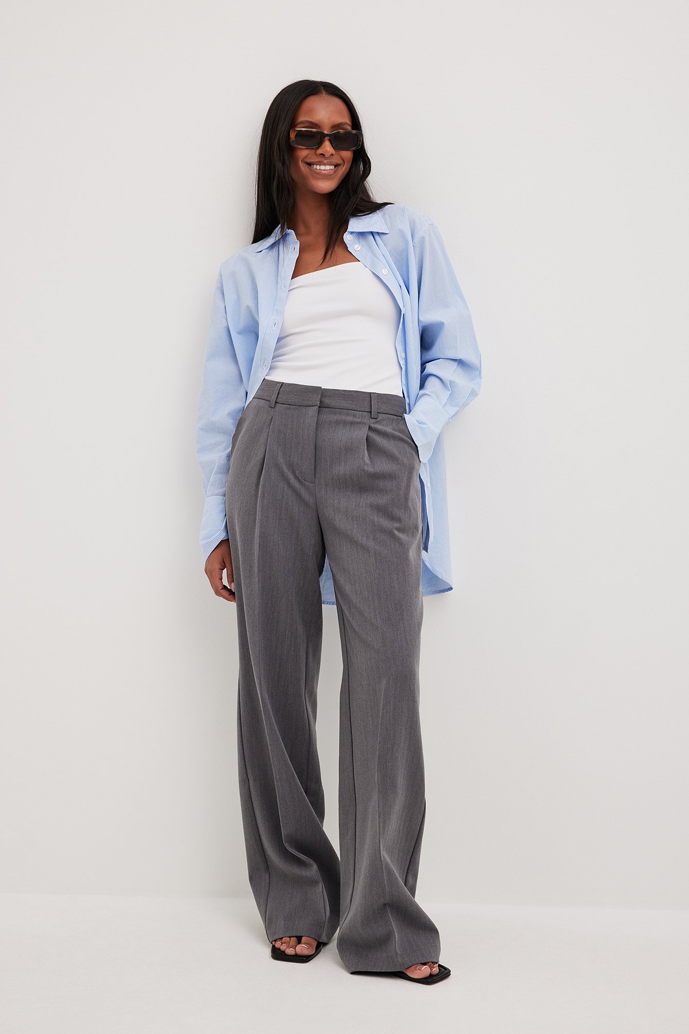 The Slouchy Trouser Trend That We Saw Everywhere at LFW  Who What Wear UK