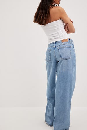 Low Rise Washed Loose-Fit Wide-Leg Jeans