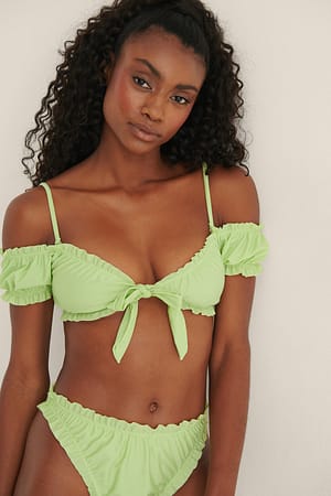 Green Recyceltes Bikini-Oberteil mit Rüschen-Details