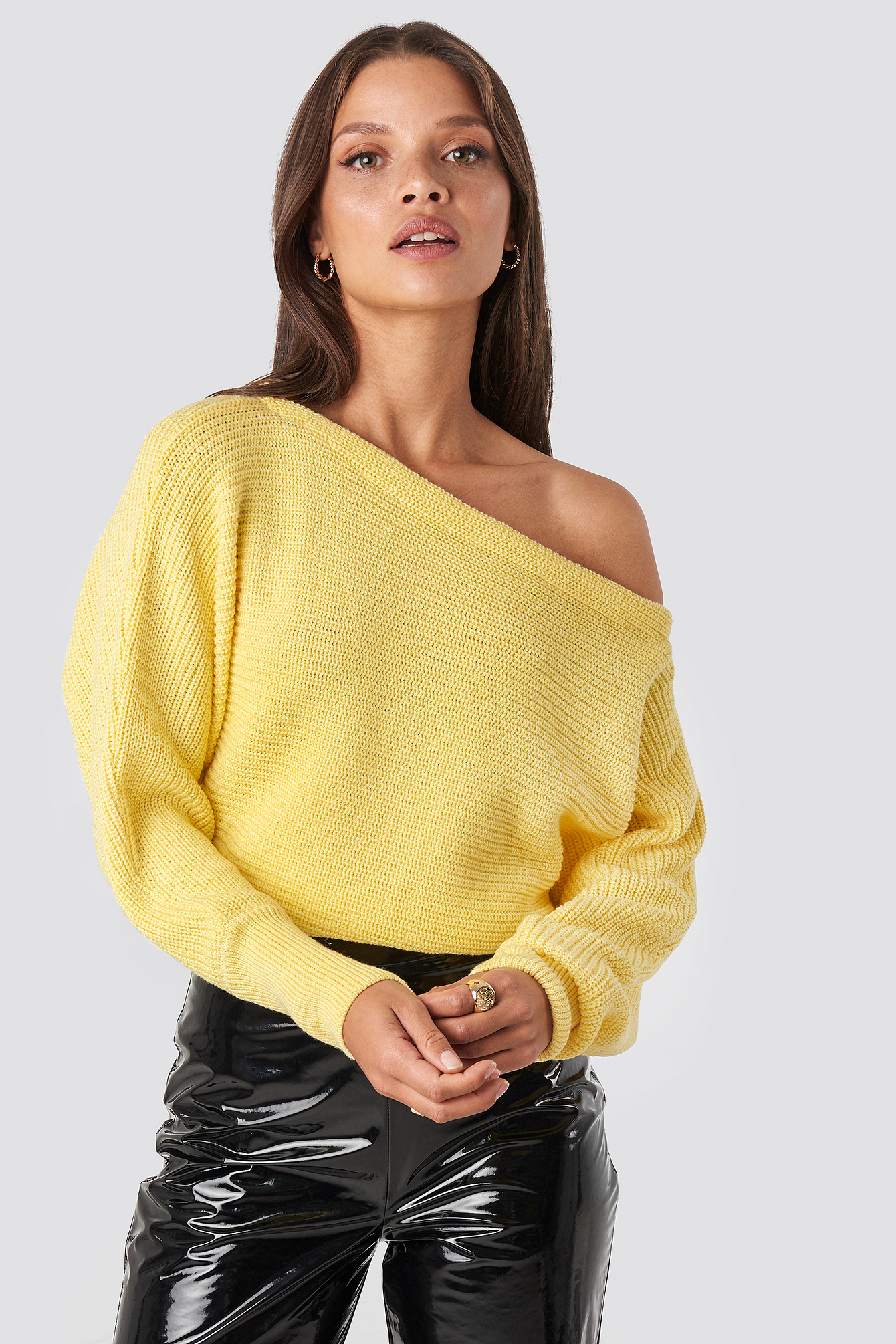 Off Shoulder Knitted Sweater Yellow NA KD