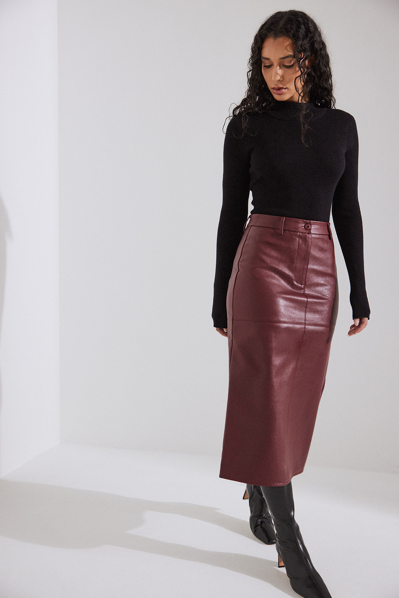 Faux leather skirt | Stunning skirts for women at NA-KD | NA-KD