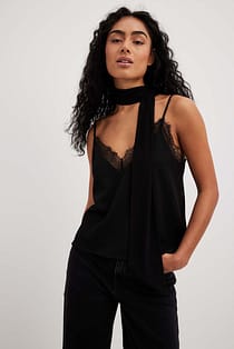 Recycled Lace Detail Crepe Singlet Black | NA-KD