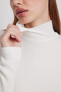 Ribbed High Neck Knitted Sweater Offwhite | NA-KD