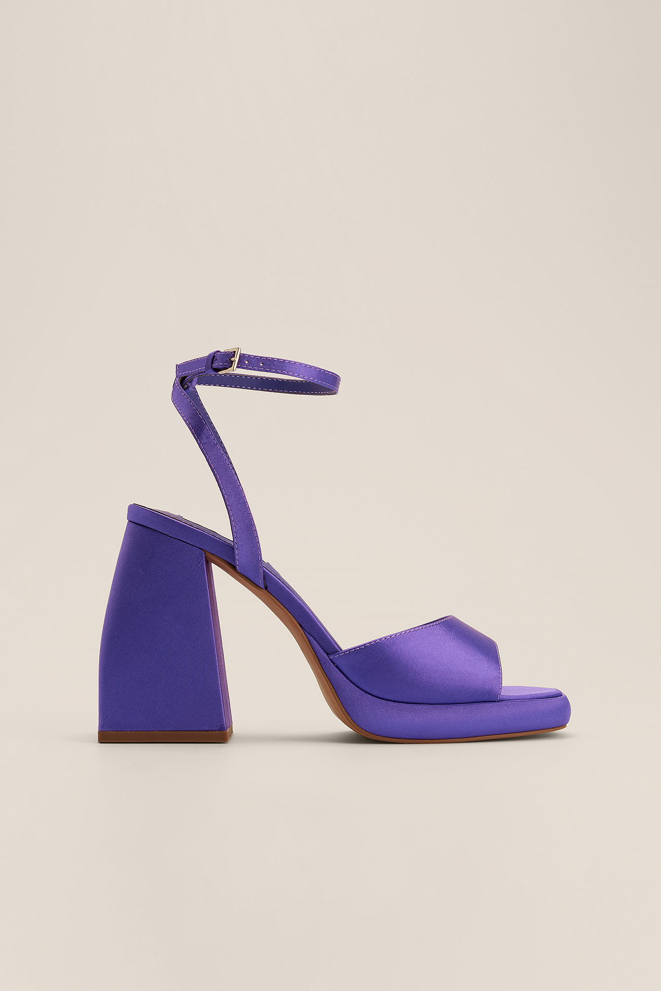 Chaussure a hotsell talon violet