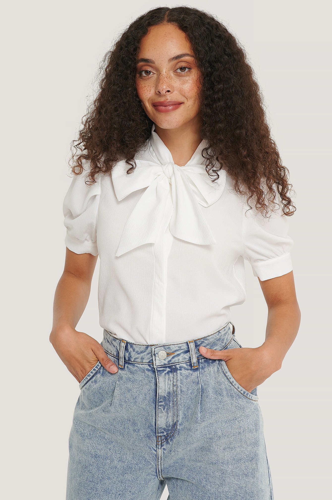 Witte blouse met online korte mouwen