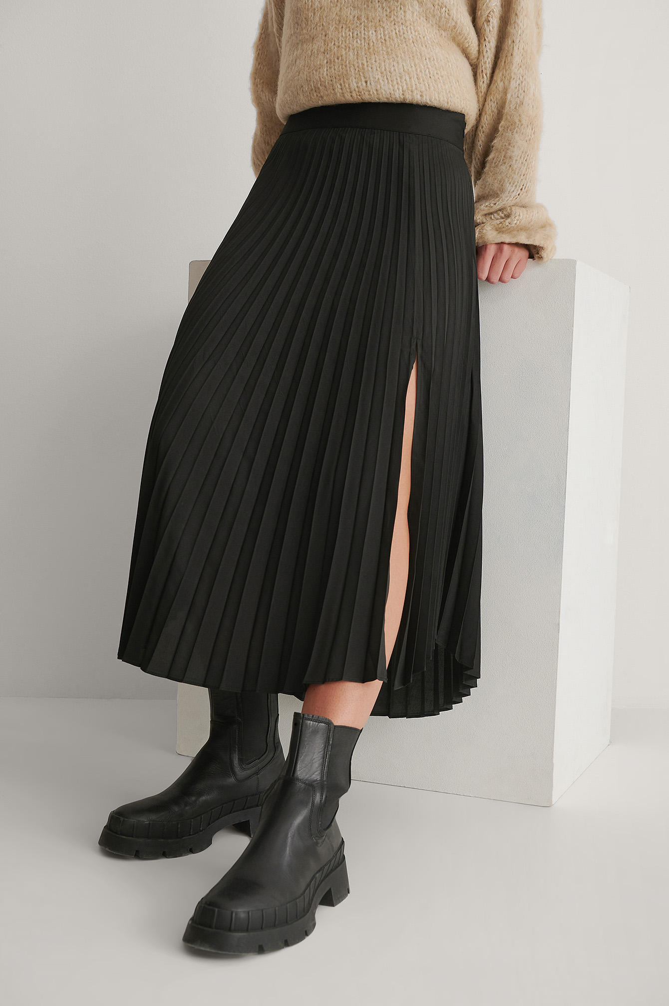 膝丈スカート【PAMEO POSE】SLIT PLEATED SKIRT【Ｍサイズ】 - スカート