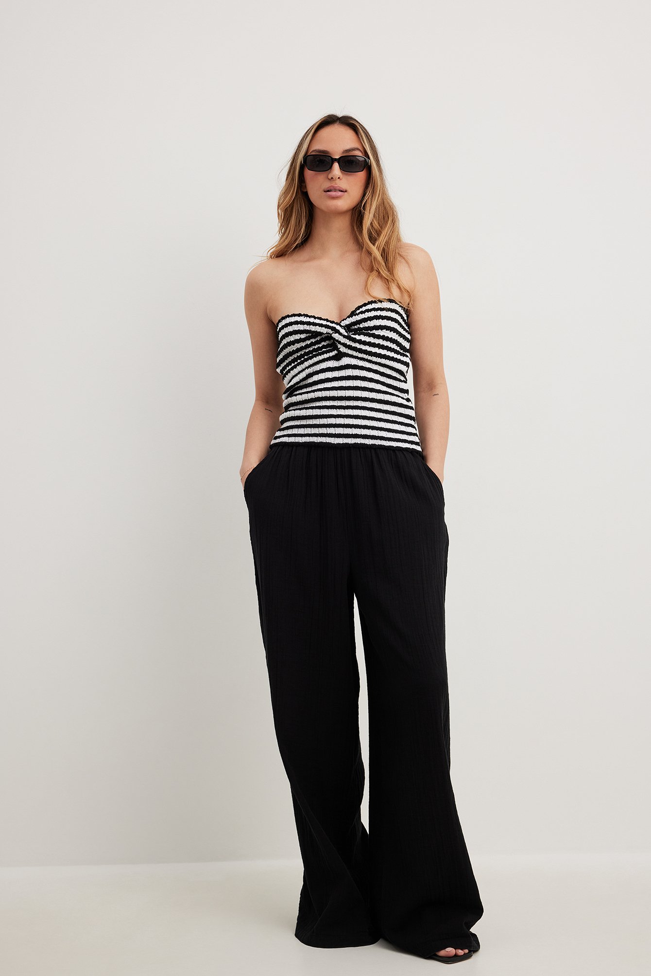 Black and sale white flowy pants