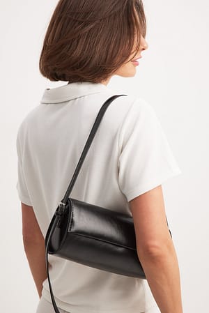 Black Długa torba na ramię o owalnym kształcie