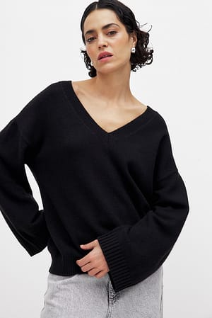 Black Oversized strikket trøje med V-udskæring