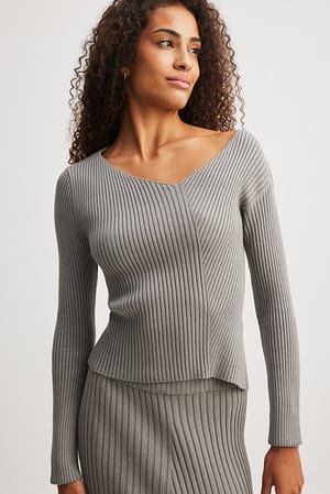 Dark Grey Ribbed Knitted Assymetric Sweater