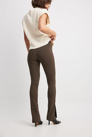 Brown Pantalones superelásticos slim fit con apertura