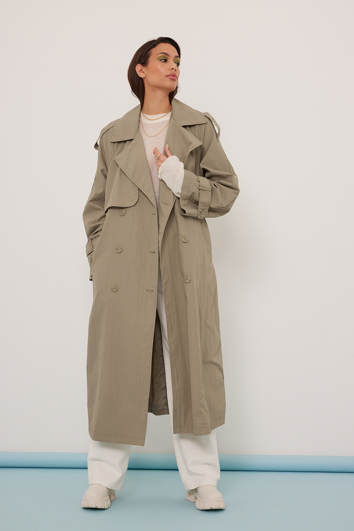 taupe trench