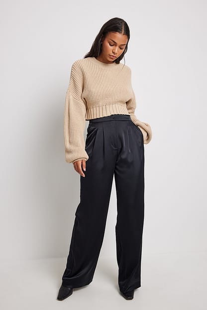 Cropped Knit Sweater Beige | NA-KD