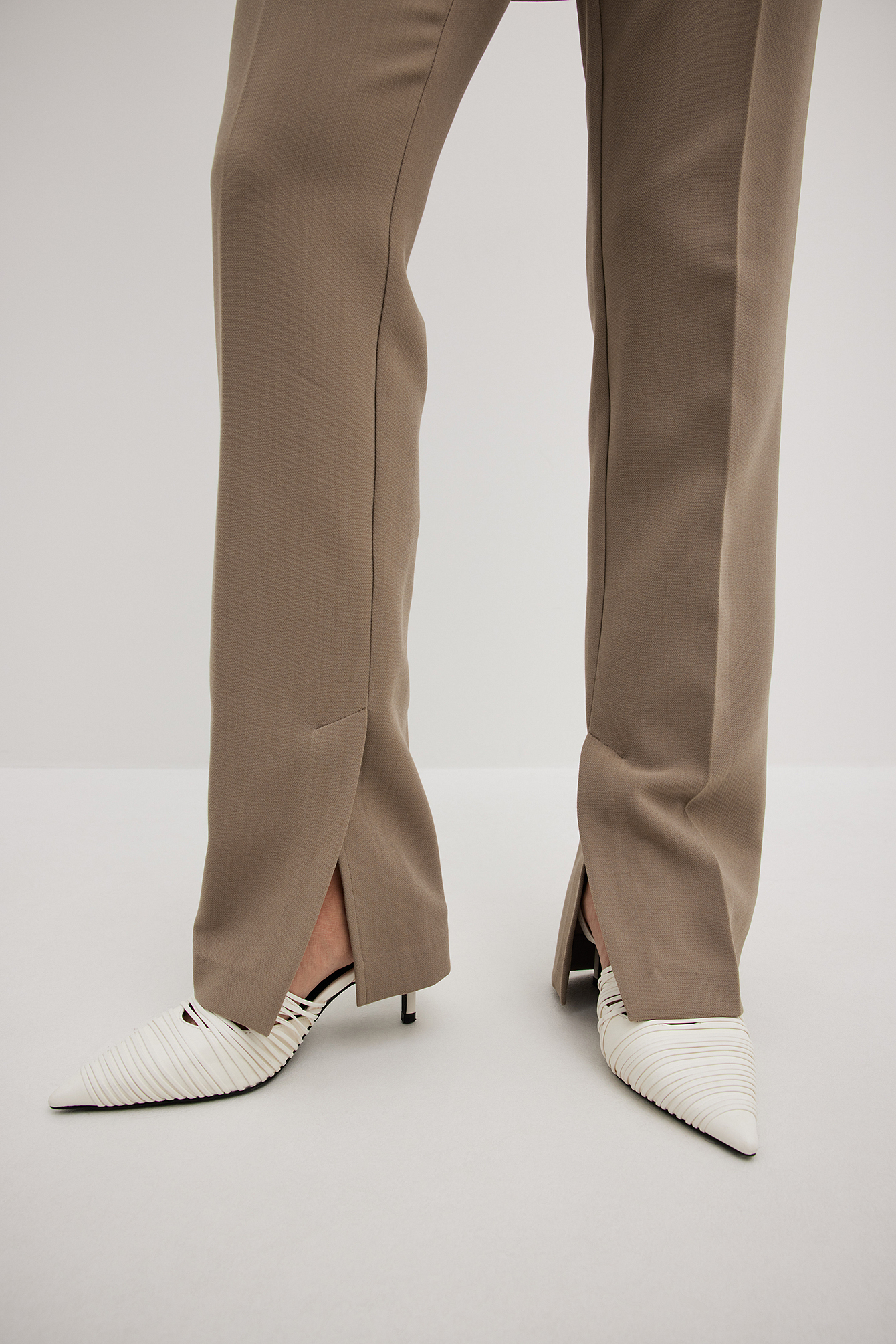 Straight Side Slit Pants Beige | NA-KD