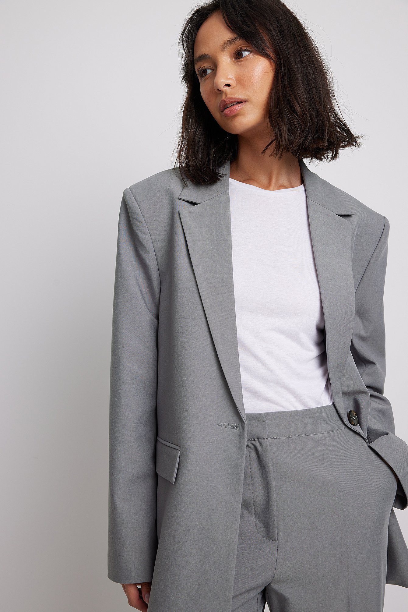 grey tailored blazer