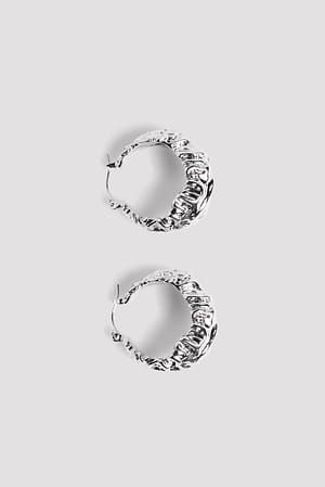 Silver Okrągłe pierścionki o wyraźnej teksturze