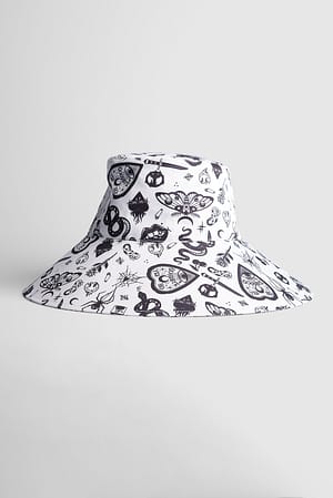 Bucket hat, Find the best bucket hats for women at NA-KD
