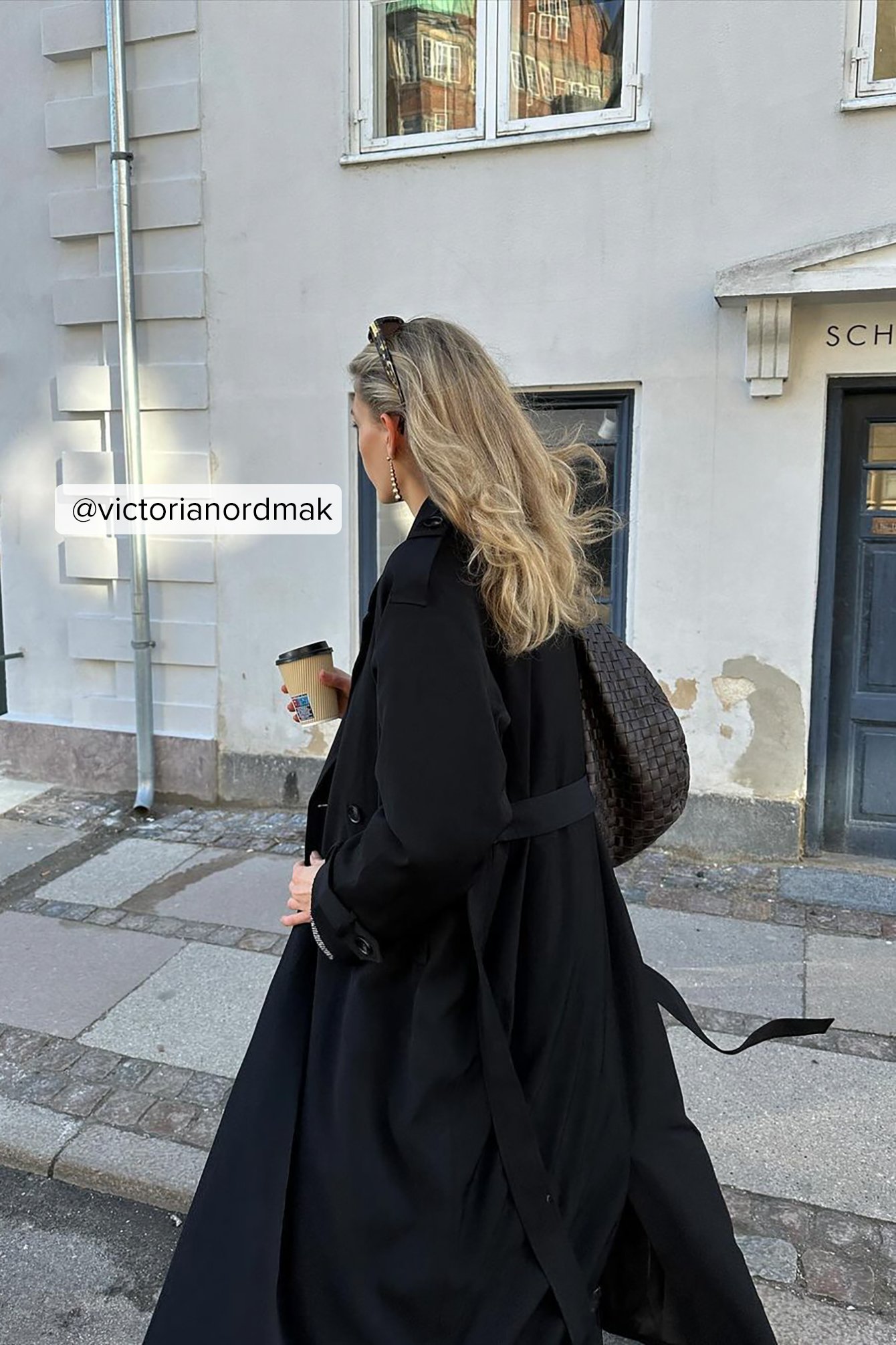 Trench best sale black coat