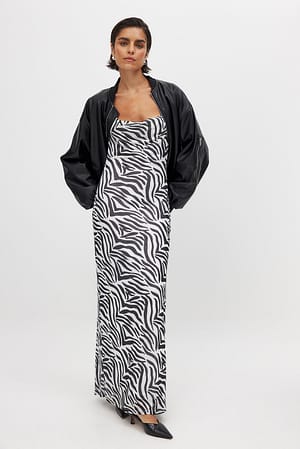 Zebra Robe longue en tulle à décolleté cascade