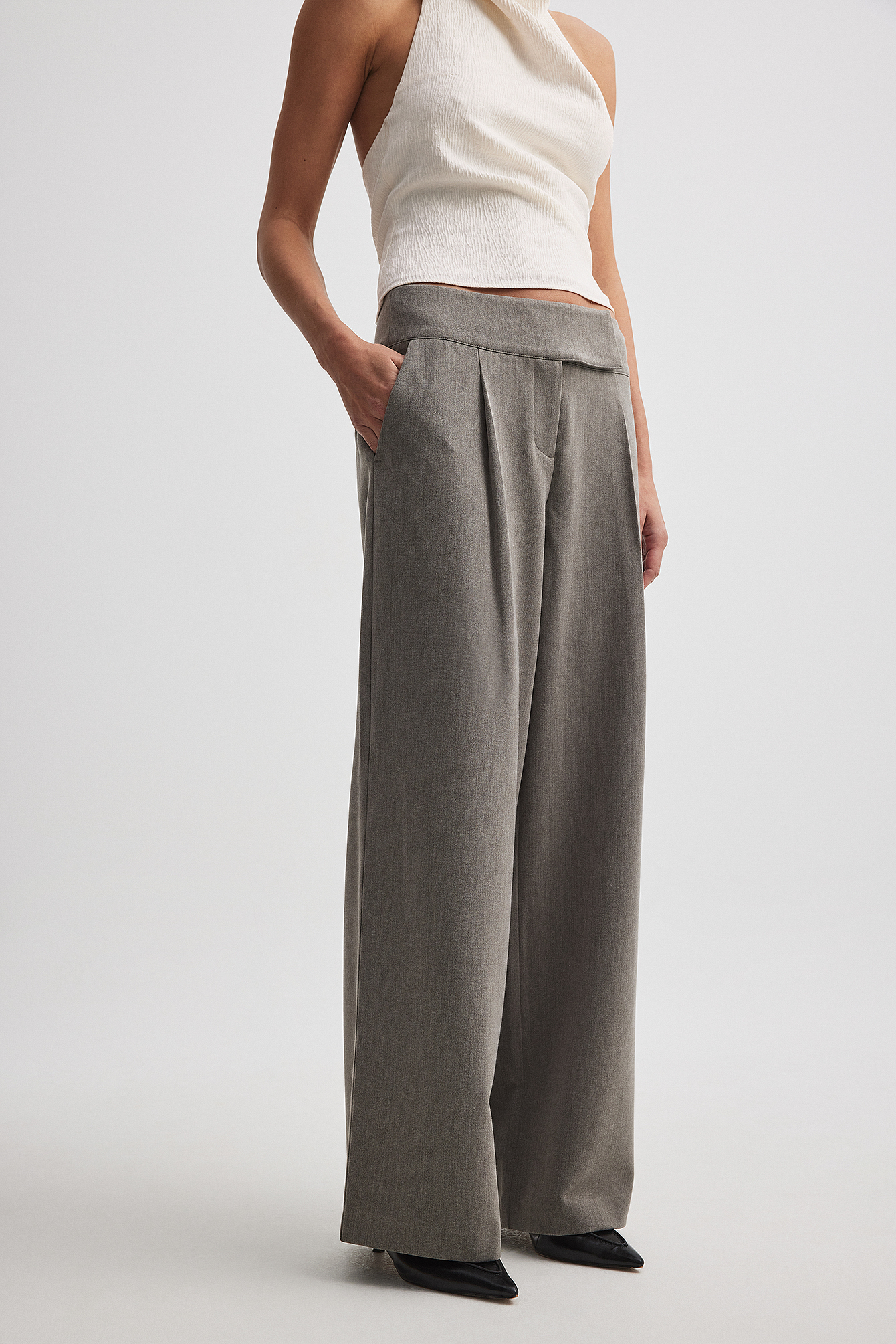 Wide Leg Low Waist Suit Pants Grey | NA-KD