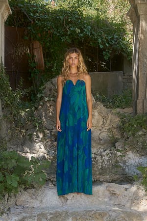 Print Woven Heart Shaped Maxi Dress